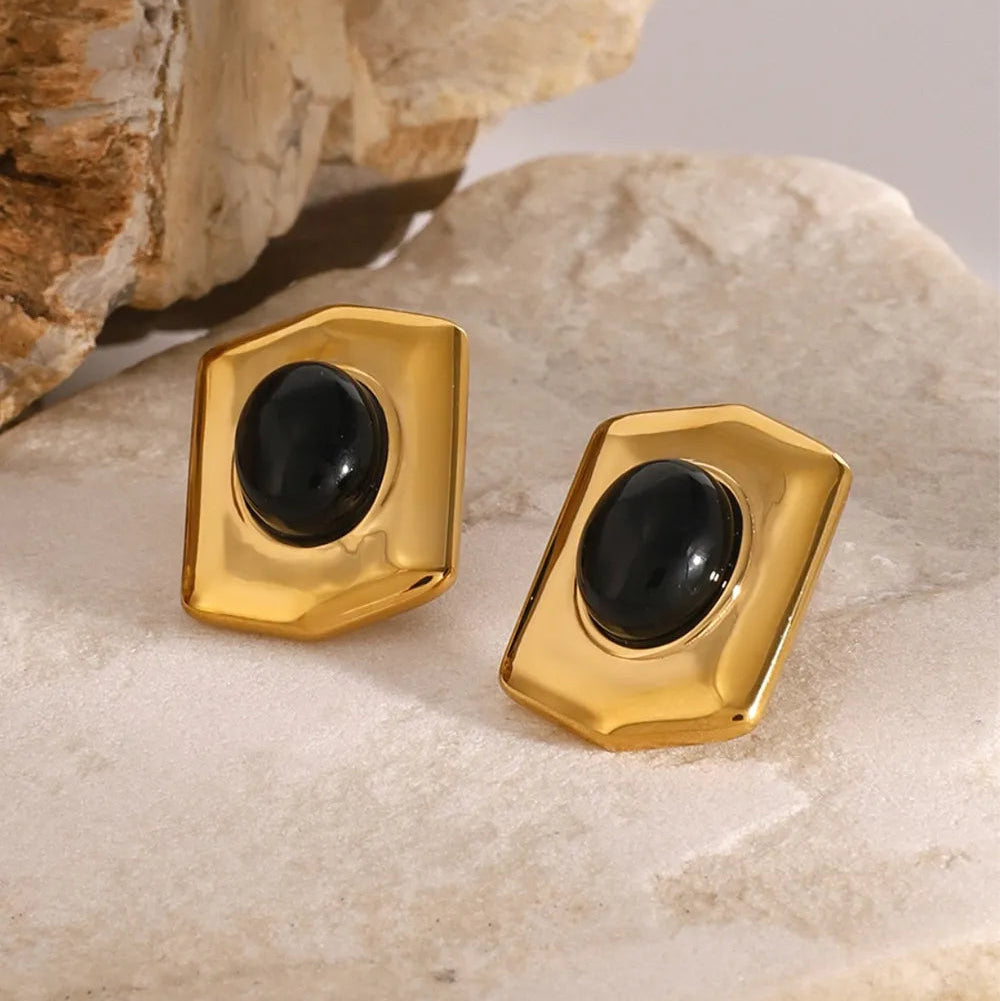 2c4d36f1-0b49-4319-bc10-91efa1a99bd0-Max