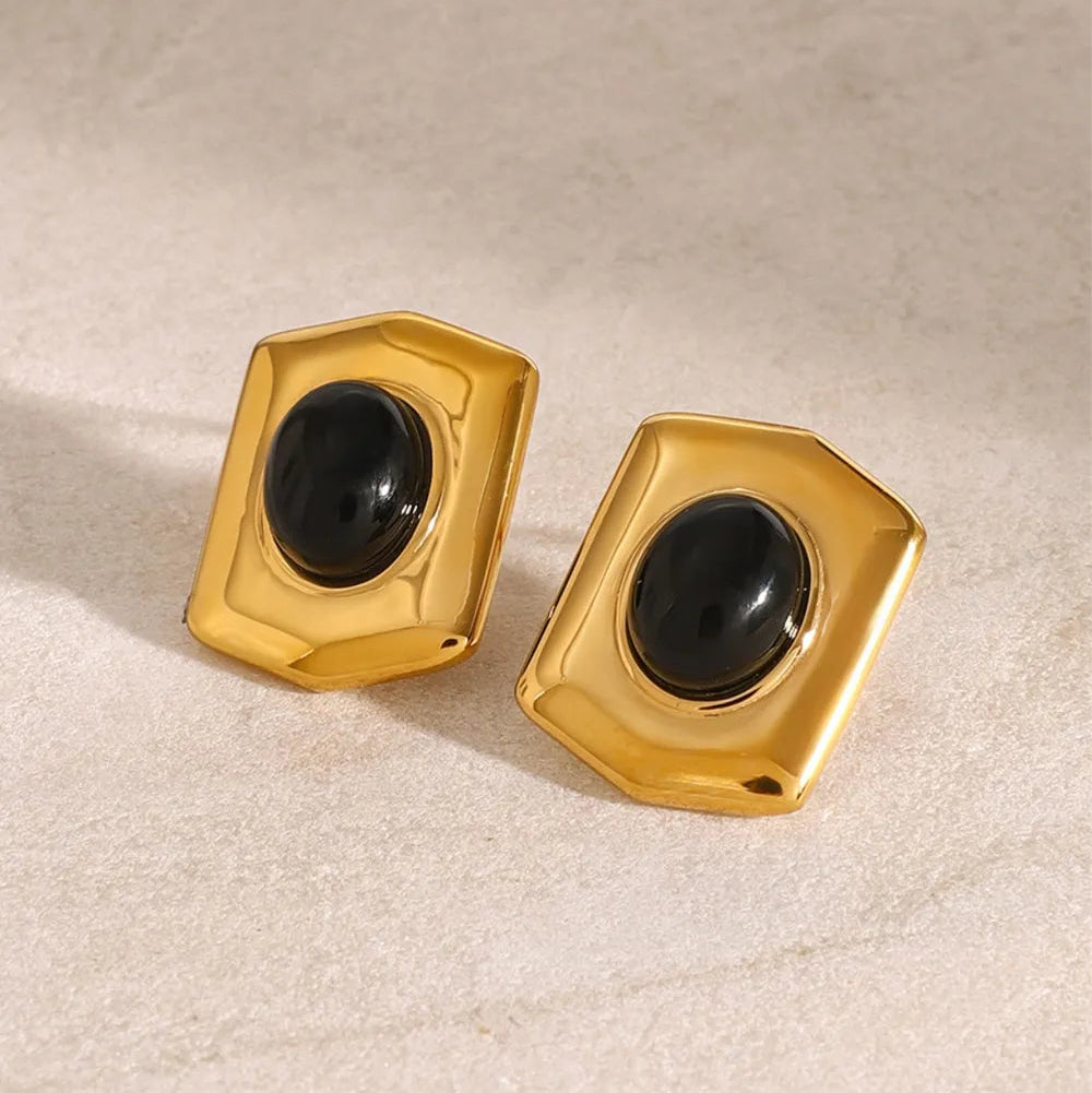 43eb32b9-3262-4390-a78d-54a9722cb34c-Max